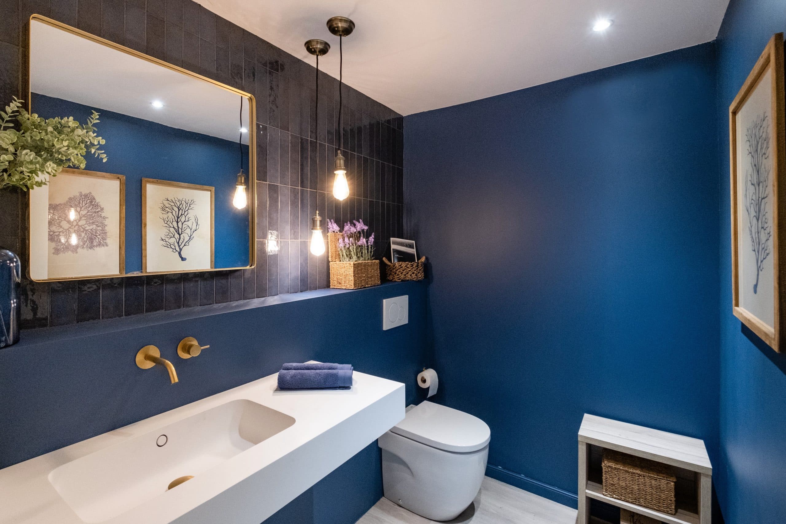 Kalada showroom bathrooms